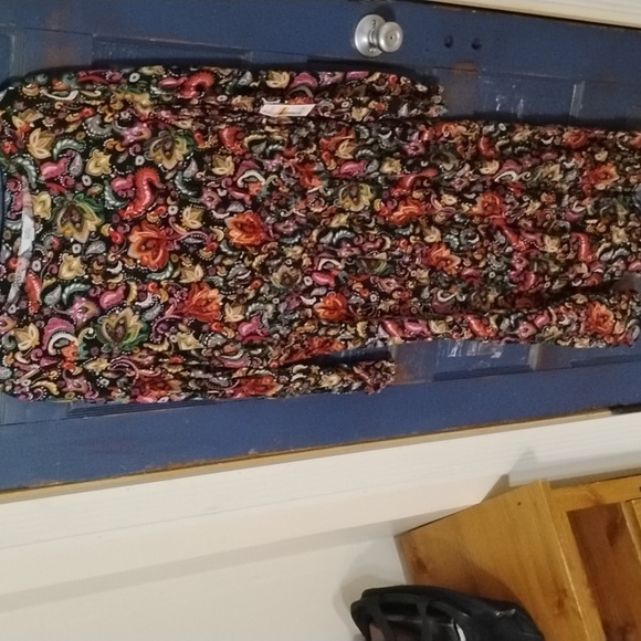 Dress - Picture 2 of 6